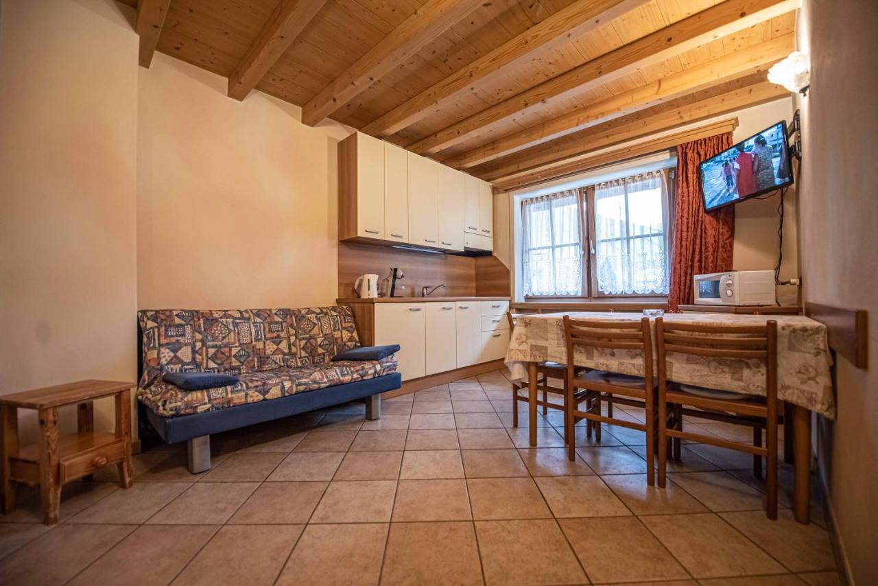 Family House Amalia Myholidaylivigno Livigno Exterior foto